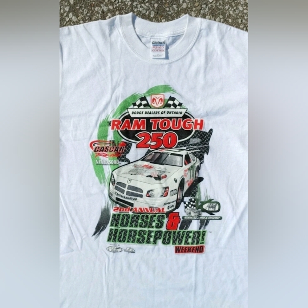 Y2K 2005 Cascar NASCAR Kawartha Speedway Gildan Heavy Cotton T-Shirt Size (M)